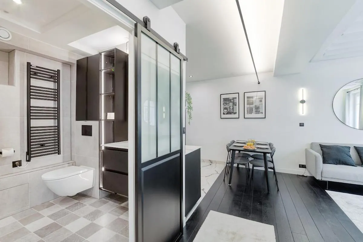 Apartment Cygne Appartement Familial Au Coeur Des Halles Paris France